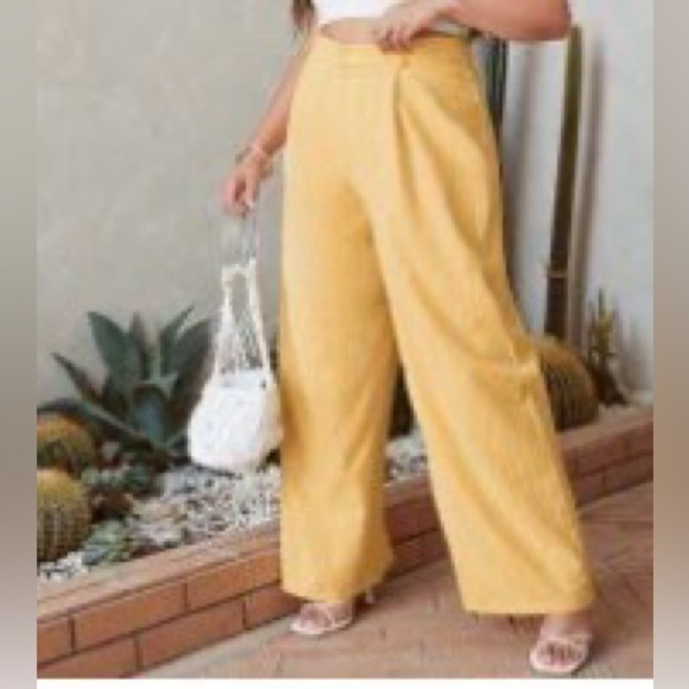 Stylish Yellow Wide-Leg Plus-Size Pants